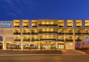 Travelodge by Wyndham Niagara Falls Fallsview