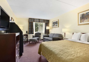 Travelodge by Wyndham Ottawa East