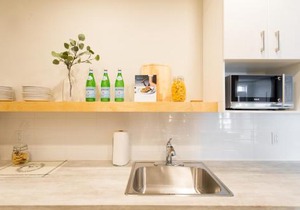 Trendy Little Italy 3 Bedroom Condo by Den Stays