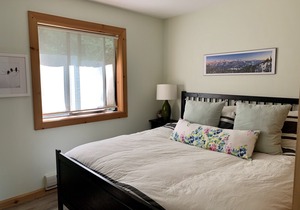 Unbeatable location w. Private hot tub & garage.