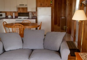Unit 1 - Bay view duplex cottage near coffee shops, restaurants and beach