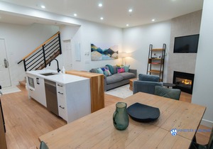 Upgraded Whistler Village Condo. BBQ on the Deck, Pool and Hot Area