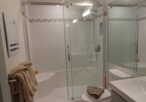Upper Village 2 Bedroom 2 bathroom townhouse, Ski In with Private Hot Tub