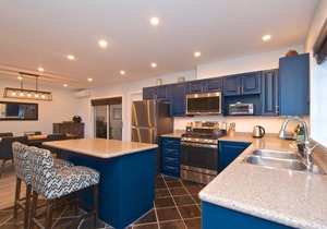 Upper Village 5 Star townhouse, Private hot tub, Tranquil setting