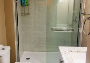 UPTOWN WATERLOO! Renovated and Sweet House