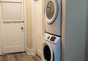 UPTOWN WATERLOO! Renovated and Sweet House