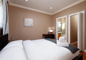 Vancouver 3BDR Suite in Convenient Community