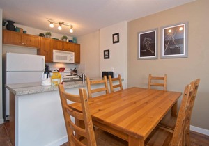 Village Location mountain views. Steps to everything! Ideal Family getaway