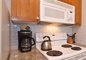 Village Location mountain views. Steps to everything! Ideal Family getaway