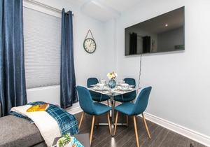 Warm and Comfortable 2BR - Downtown/Little Italy