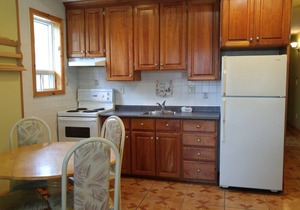 Wasaga Beach Area 2 - Unit #2- mins walk Beach 1