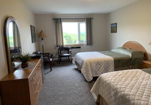 Waterton Country Villas- 3 Private Room w a view