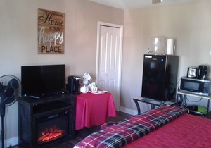 You're Always Home - Executive Room - Queen Bed/Continental Breakfast