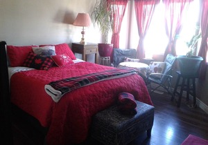 You're Always Home - Executive Room - Queen Bed/Continental Breakfast