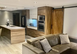 Zen2 Stylish Modern/Rustic Apartment in the Heart of Nature