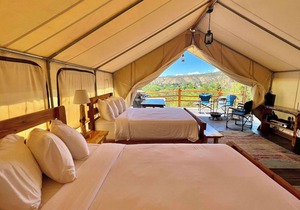 Zion, Bryce Glamping with Heat, AC, & Private Bath