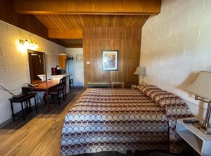 Motel | Medicine Hat
