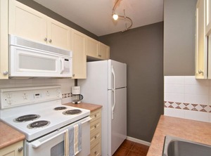 Peak Lodge Whistler | Village North