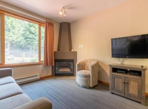 Cahilty Hotel | Sun Peaks