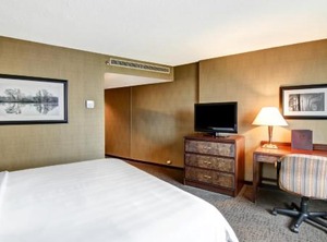 Chateau Lacombe Hotel | Downtown Edmonton