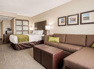Comfort Inn Suites Red Deer | Red Deer