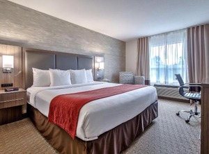 Comfort Inn Suites University | Southwest Calgary