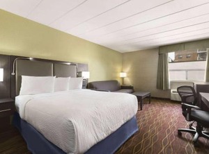 Days Inn | Downtown Ottawa