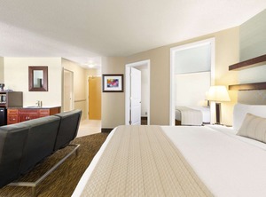 Days Inn | County of Vermilion River
