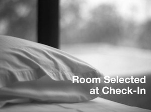 Econo Lodge Motel Village | Banff Trail