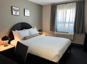 Edgewater Hotel | Whitehorse