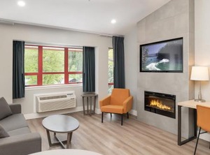 Harrison Beach Hotel | Harrison Hot Springs
