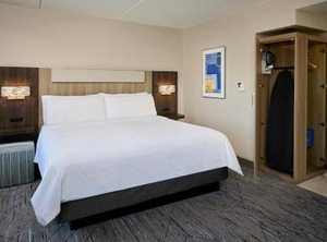 Kitchener Inn Suites | Rosemount
