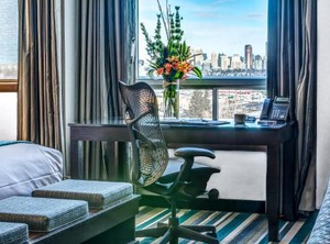 Hotel Blackfoot | Southeast Calgary
