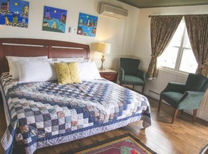 Lane Privateer Inn | Queens