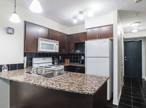 Homestay Kennedy Subway Station | Church and Wellesley