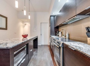West | Toronto Entertainment District