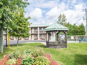 Quality Inn Islands | Gananoque
