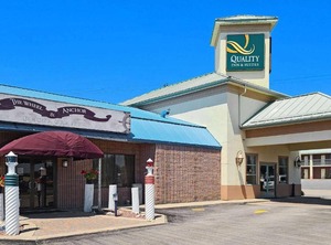 Quality Inn Islands | Gananoque