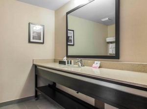 Quality Inn Kingston | Kingston