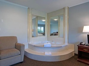 Riverland Inn | City Centre