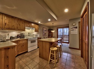 Timberline Village | Sun Peaks