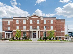 The Champlain Waterfront Hotel | Orillia