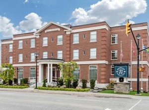 The Champlain Waterfront Hotel | Orillia