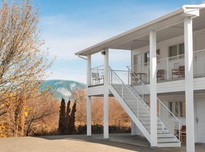 Travelodge | Salmon Arm