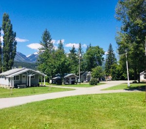 Brookside Motel 