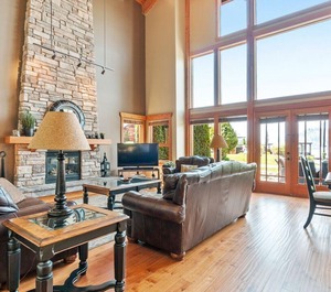 Tlc Beachhouse Waterfront Shuswap Accommodation 