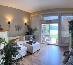 Tlc Beachhouse Waterfront Shuswap Accommodation 