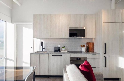 Steveston Hotel | 101 m² Hotel ∙ 3 bedrooms ∙ 13 guests