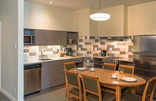 Downtown Montreal Apartment | 104 m² Serviced apartment ∙ 2 bedrooms ∙ 127 guests
