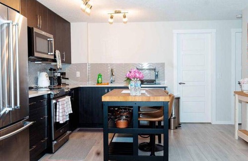 Cranston Apartment | 1080 m² Apartment ∙ 3 bedrooms ∙ 8 guests